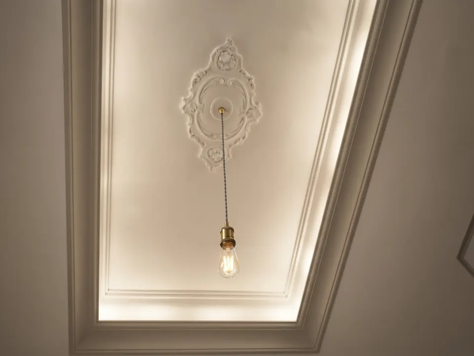 Casa com gesso decorativo