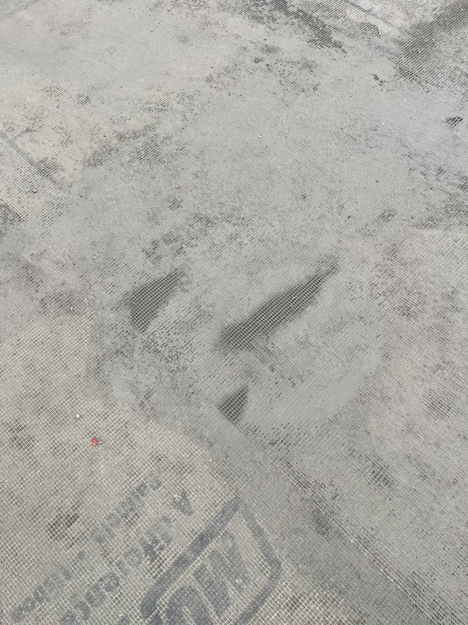 Piscina: pavimento à volta