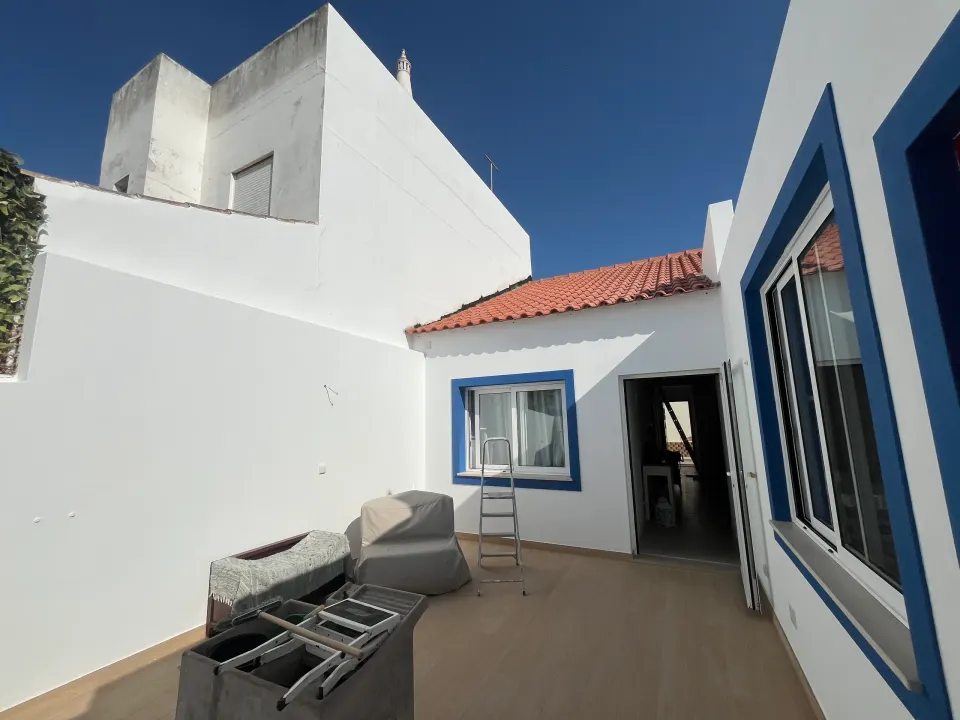 Casa algarvia: fachada e pátio
