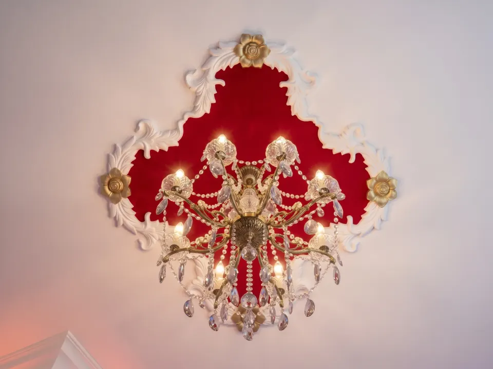 Casa com gesso decorativo