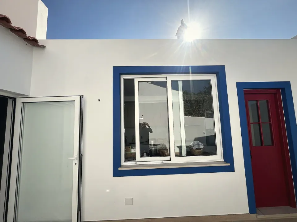 Casa algarvia: fachada e pátio